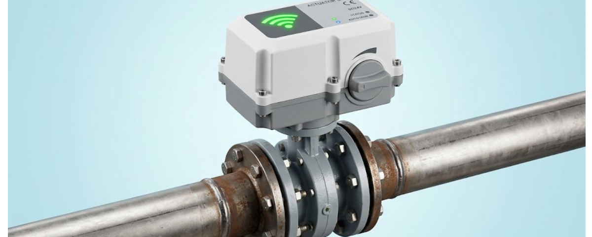 Motorized Butterfly Valve Controller mounted on water pipeline